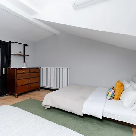 Apartmán Private House With Terrace - 4 - 2 Bathrooms - Location *