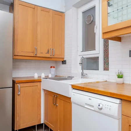 Apartmán Private House With Terrace - 4 - 2 Bathrooms - Location