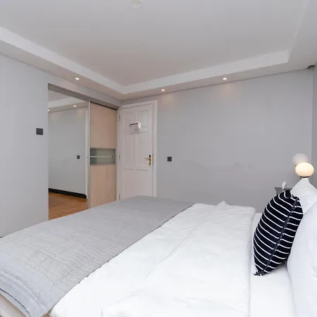 Apartman Private House With Terrace - 4 - 2 Bathrooms - Location Isztambul