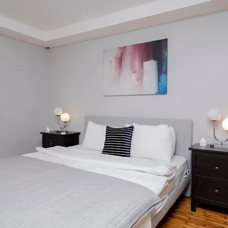 Private House With Terrace - 4 - 2 Bathrooms - Location Apartman *